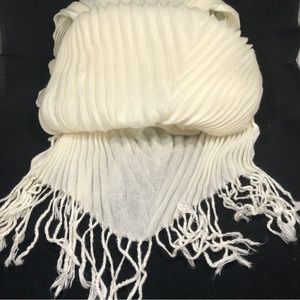 SCARF - PLEATED DIAGONAL WHITE with FRINGE - Very “stretchy” scarf!!!